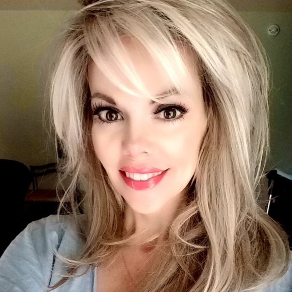 Meet your Posher, Wendy - Picture 3 of 4